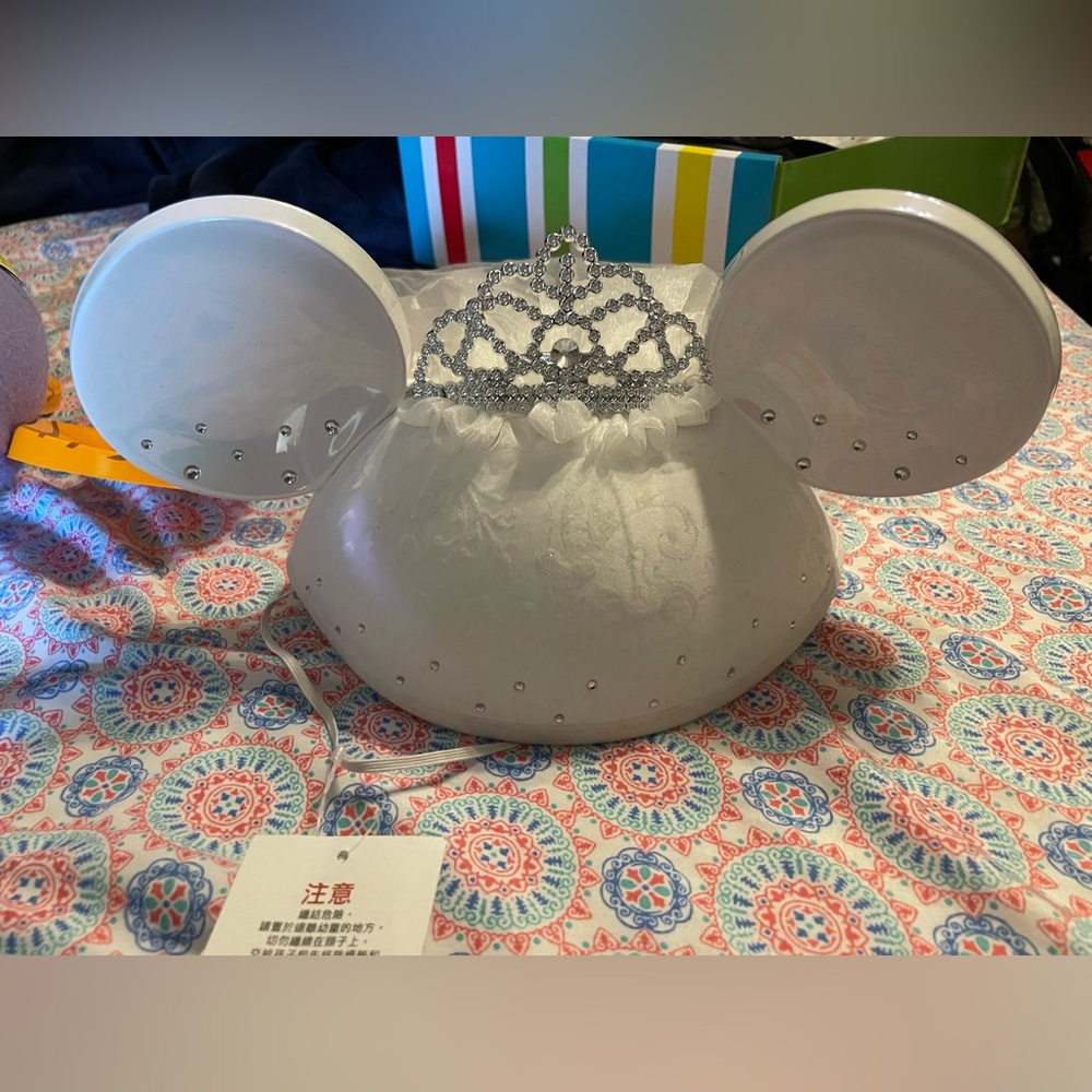 Minnie Mouse Bride Ear Hat